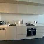 Cozy Lakeview Apartment Canberra