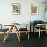 Cozy Lakeview Apartment Canberra