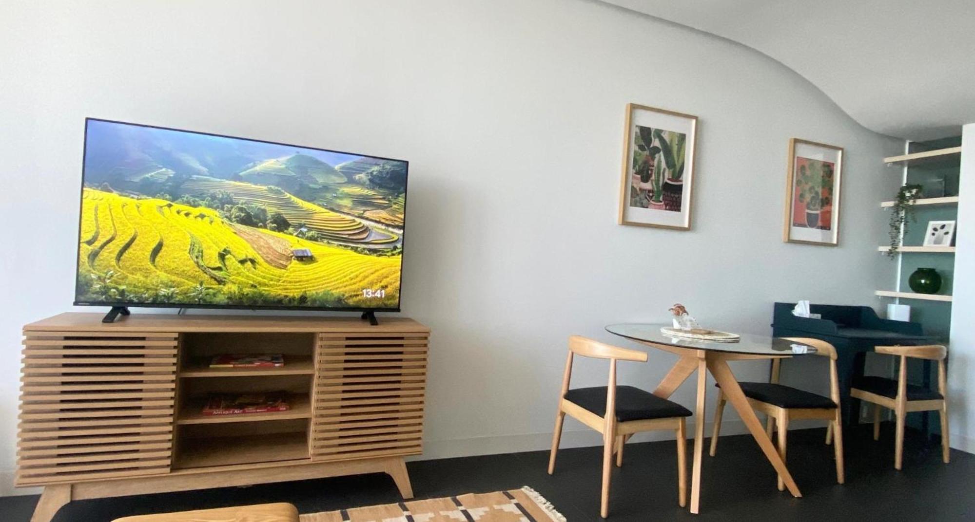 Cozy Lakeview Apartment Canberra